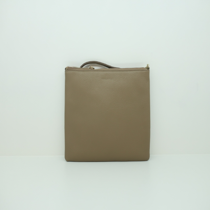 코치넬리 CNEL POCHETTE TAUPE